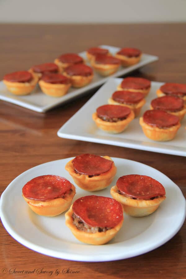 Simple mini pizza tartlets. Perfect appetizer for meat-lovers!