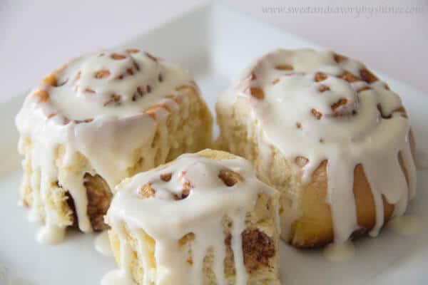 Super moist pumpkin cinnamon rolls with delicious pumpkin-y glaze are perfect for breakfast the day after Thanksgiving!