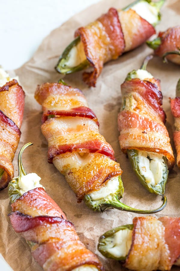 With just 3 ingredients, these jalapeño poppers are not only easy to make, but they're also super addicting.