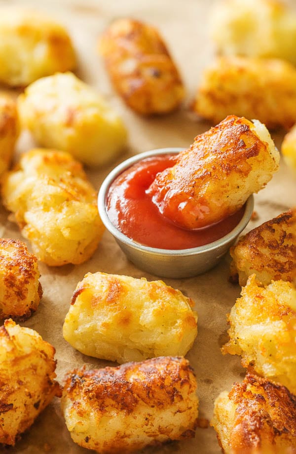 You need only 3 main ingredients for these fluffy, cheesy homemade tater tots. Baked or fried, these little bites are perfect snack for kids and adults alike!