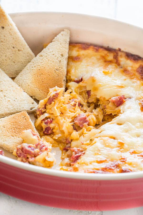Rich, creamy and incredibly tasty Reuben dip is best shared with a crowd. Perfect appetizer for every Reuben lover.