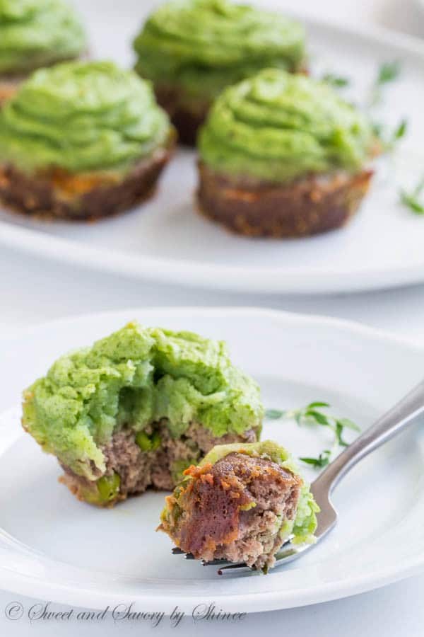 These convenient mini shepherd’s pies with fluffy green mashed potato frosting are a perfect party appetizer for your St.Patrick’s Day party.