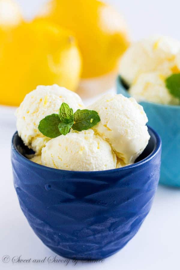 Hold onto summer with a bowl of this tangy-sweet-creamy lemon ice cream! Refreshing and oh-so-addicting.