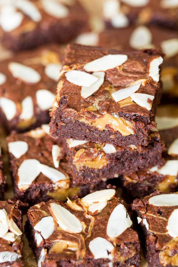 This rich and fudgy almond brownies laced with sweet and creamy dulce de leche comes together in just one bowl. This one is for all caramel-loving chocoholics, like myself!