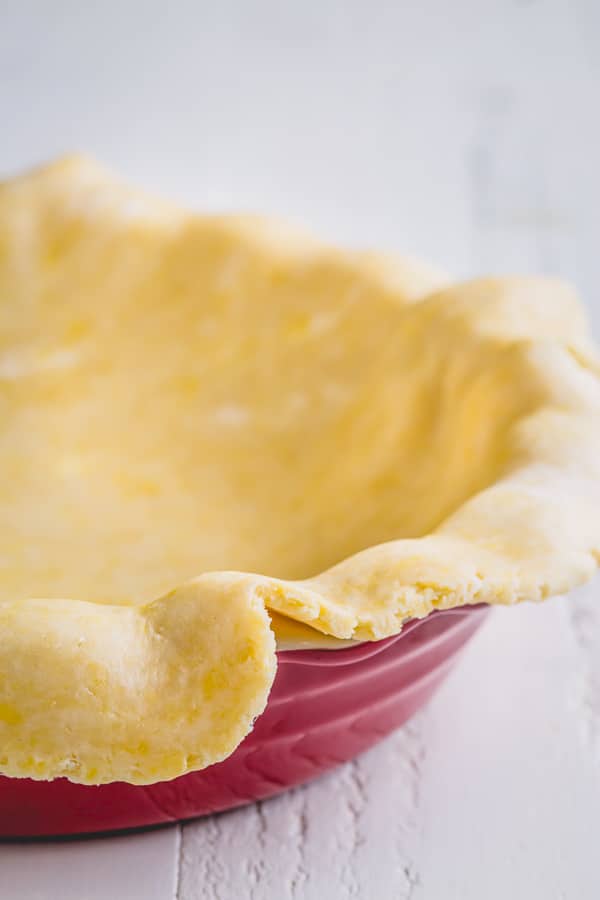 Sharing my foolproof all butter pie crust recipe with lots of tips for success. Plus, how to make pie dough in advace, freezing directions and more!!! #piecrustrecipe #homemadepiecrust #piedough