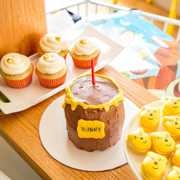Featured image of post 1St Birthday Winnie The Pooh Sheet Cake My favorite rustic winnie the pooh party ideas and elements from this charming first birthday celebration are the cute winnie the pooh and hunny pot cake pops