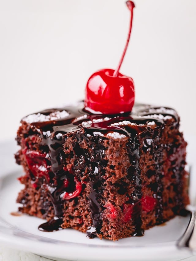cropped-Chocolate-Cherry-Cake-2.jpg