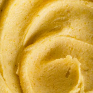 close up of pistachio buttercream.