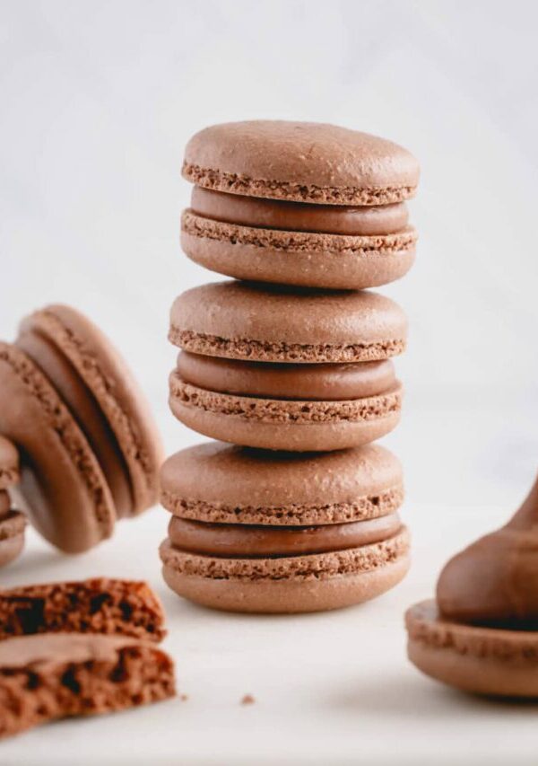 Chocolate-Macarons-9-1024x1536