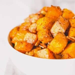 A bowl of roasted butternut squash.
