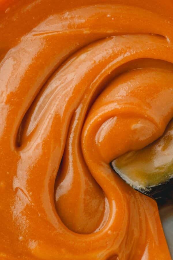 Vegan caramel filling.